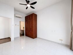 The Baycourt (D16), Condominium #571759031
